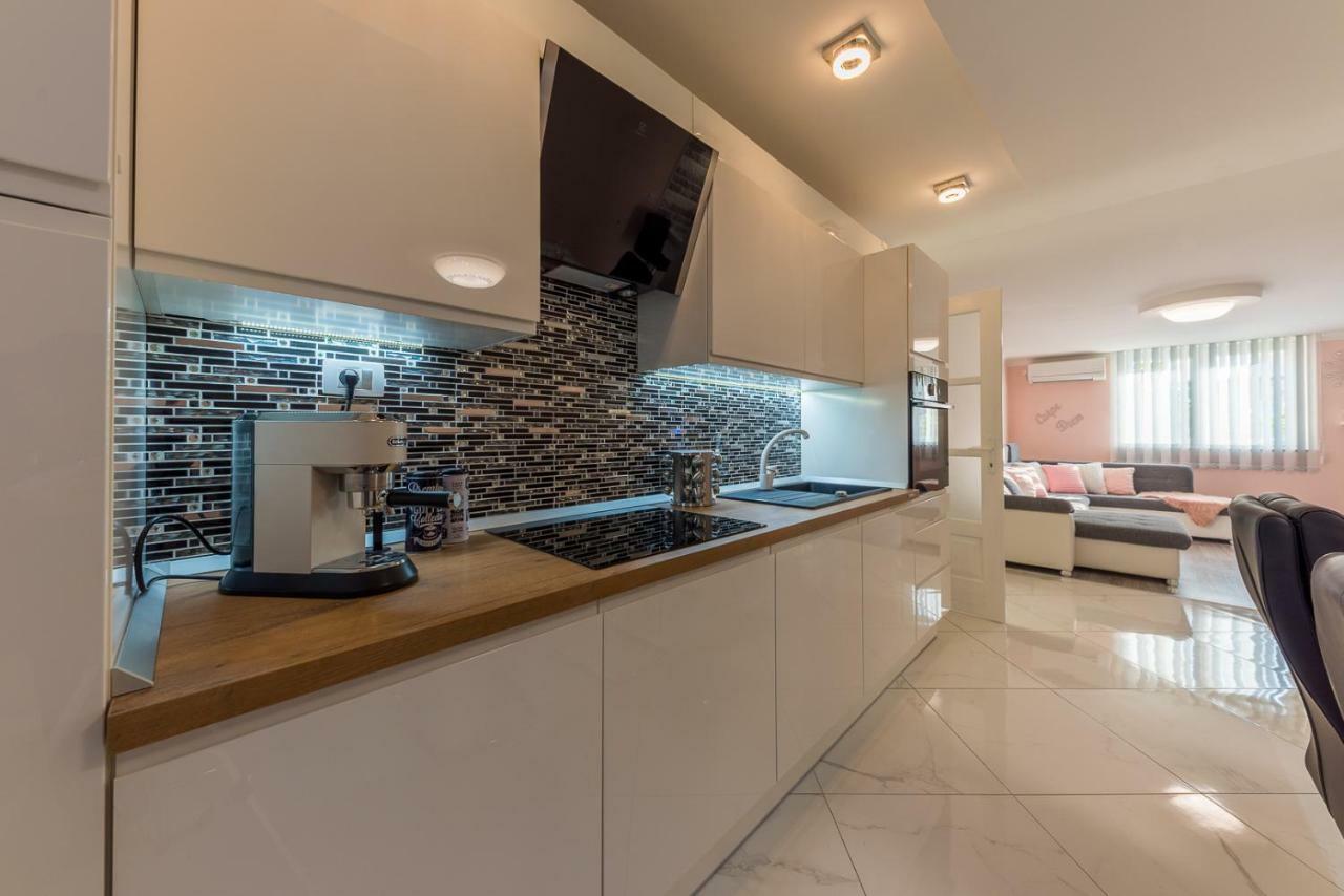 Apartment Danijela II ชิเบนิก ภายนอก รูปภาพ