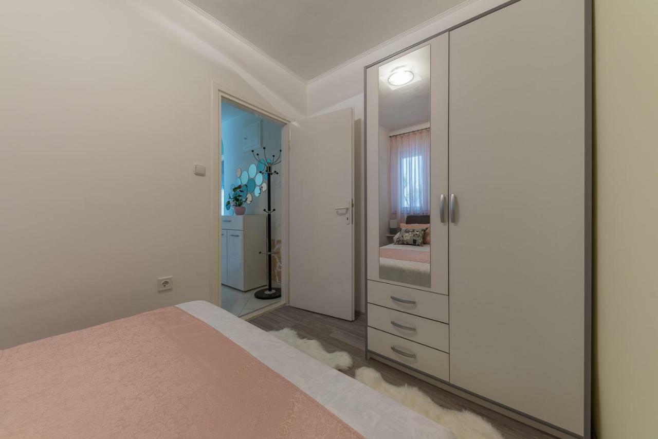 Apartment Danijela II ชิเบนิก ภายนอก รูปภาพ