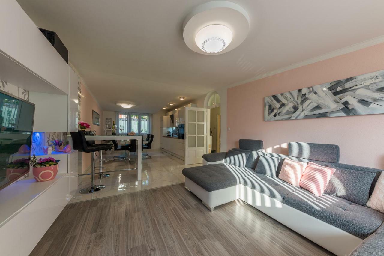 Apartment Danijela II ชิเบนิก ภายนอก รูปภาพ