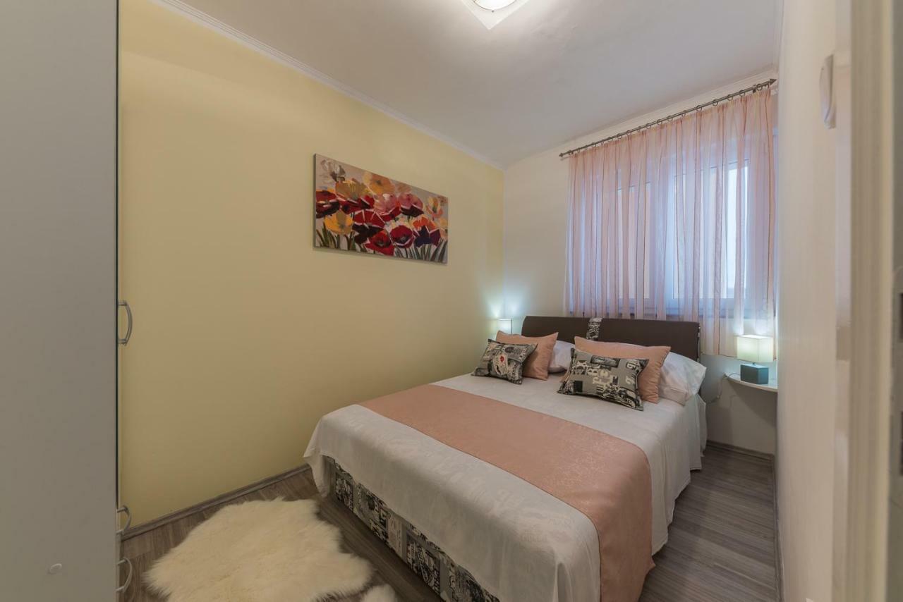 Apartment Danijela II ชิเบนิก ภายนอก รูปภาพ