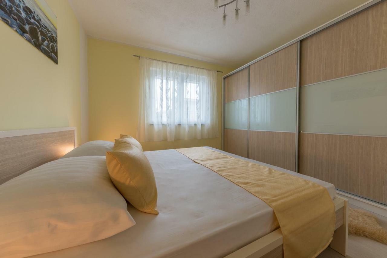 Apartment Danijela II ชิเบนิก ภายนอก รูปภาพ