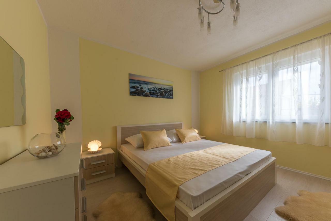 Apartment Danijela II ชิเบนิก ภายนอก รูปภาพ